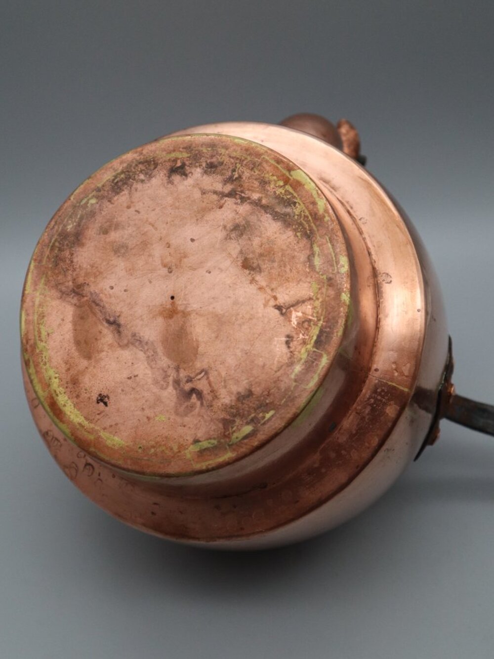 Antique 19th Century French-style Copper Kettle w/ Forged Iron Handle - Picture 10 of 11